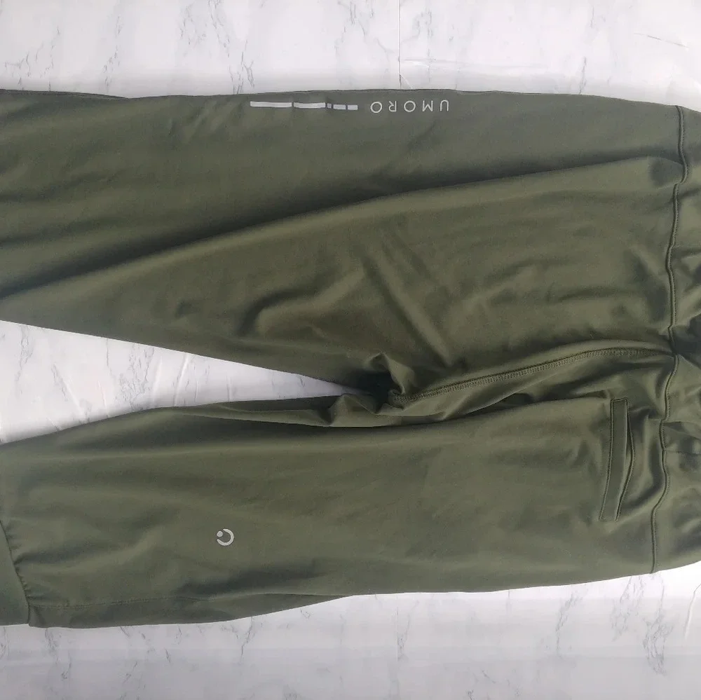 Umoro Benchmark Cropped Joggers Medium Green